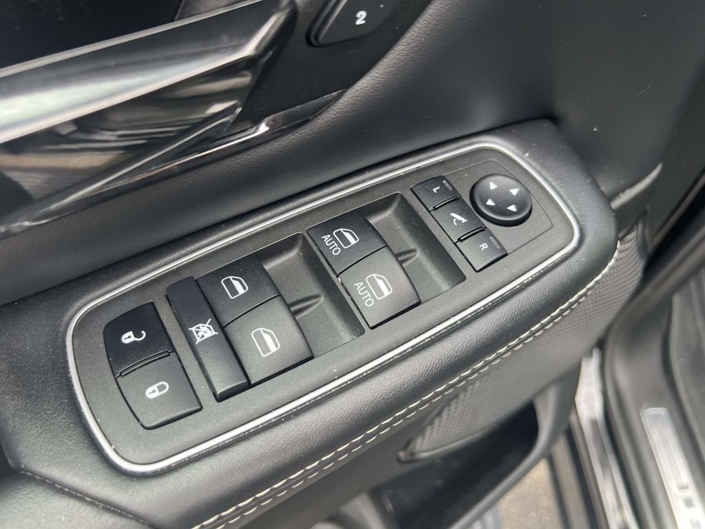 Used 2022 RAM 1500 Limited w/ Body Color Bumper Group AWD/4WD image 17