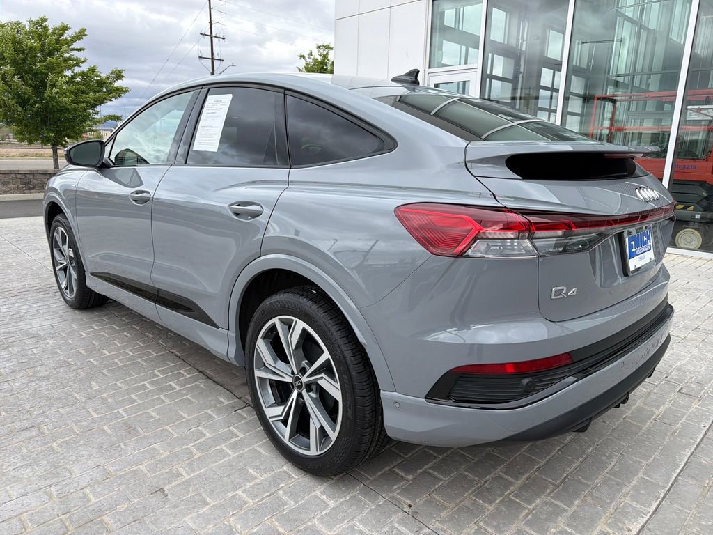 Used 2024 Audi Q4 e-tron Premium Plus w/ Premium Plus image 3
