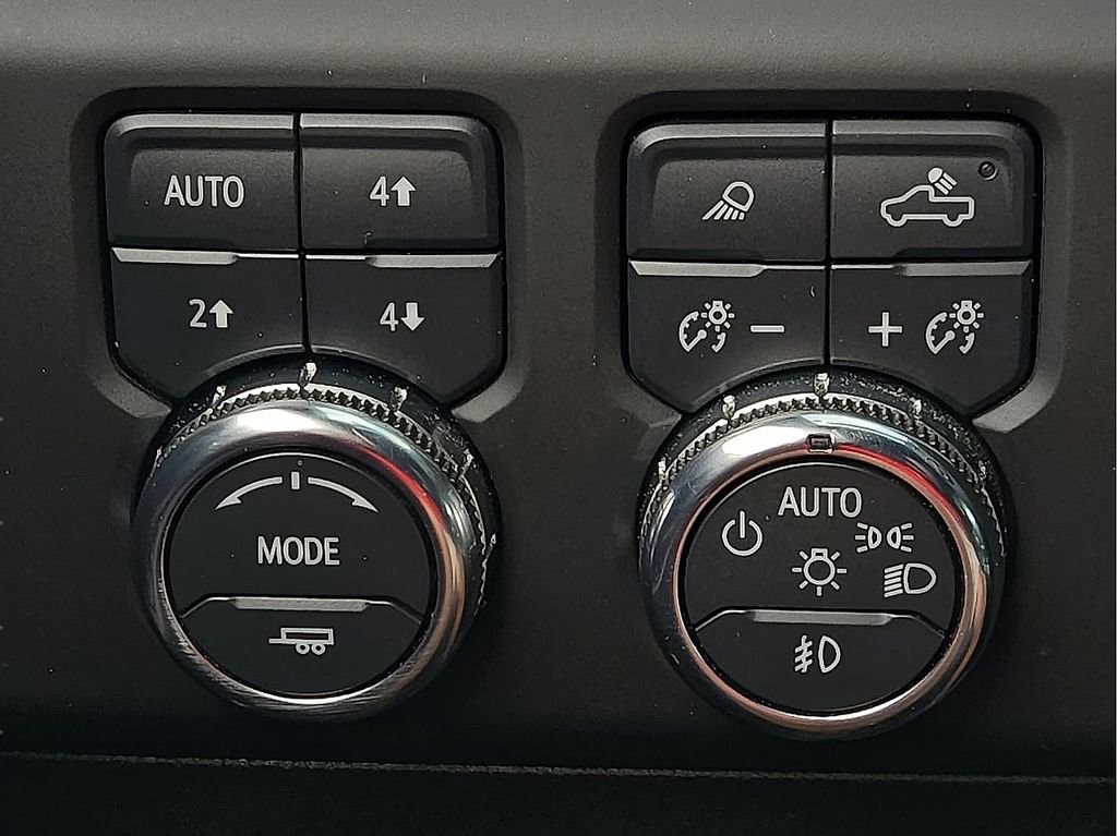 Used 2023 GMC Sierra 1500 AT4 w/ AT4 Premium Package image 17