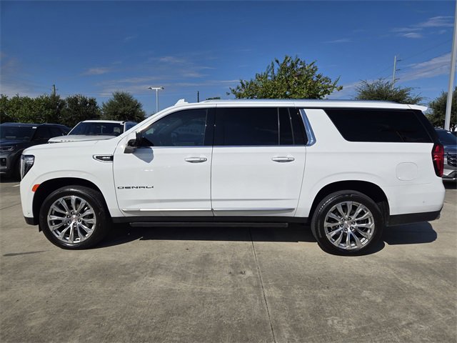 Used 2024 GMC Yukon XL Denali w/ Advanced Technology Package image 4