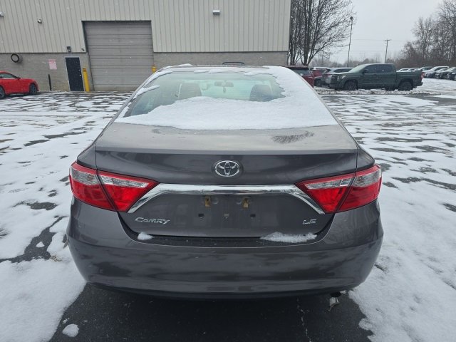 Used 2016 Toyota Camry LE image 7