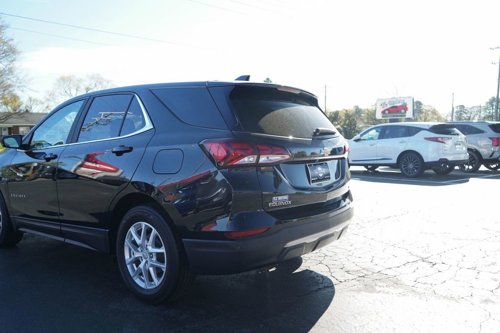 Used 2023 Chevrolet Equinox LT w/ Driver Convenience Package image 14