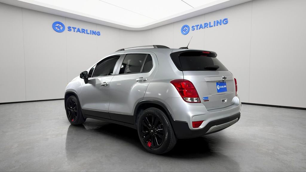 Certified 2022 Chevrolet Trax LT w/ Redline Edition image 4