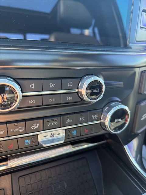 Used 2023 Ford F150 Lariat w/ Equipment Group 502A High image 27