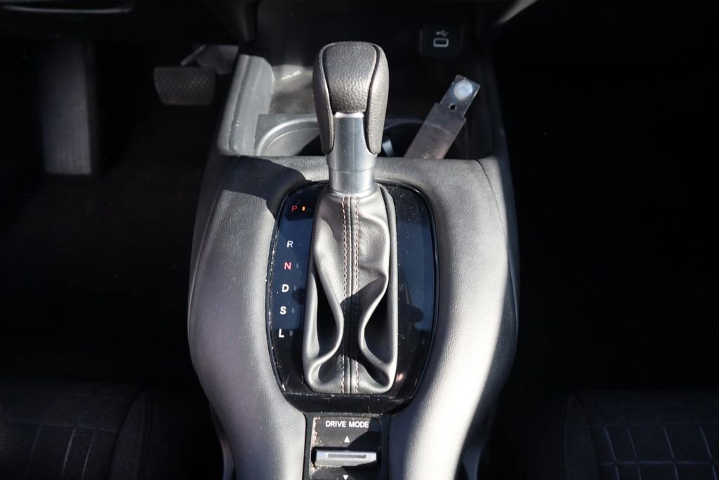 Used 2025 Honda HR-V LX image 17