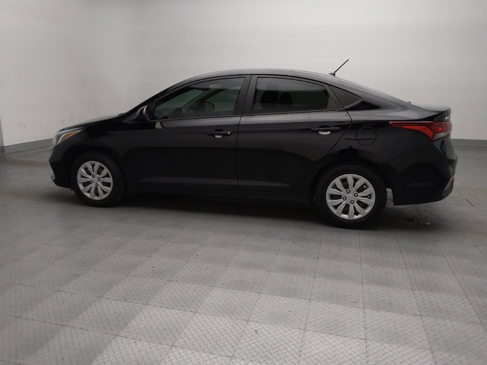 Used 2022 Hyundai Accent SE image 3