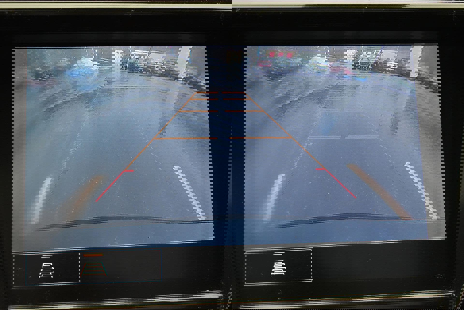 Used 2022 Chevrolet TrailBlazer RS w/ Sun and Liftgate Package image 14