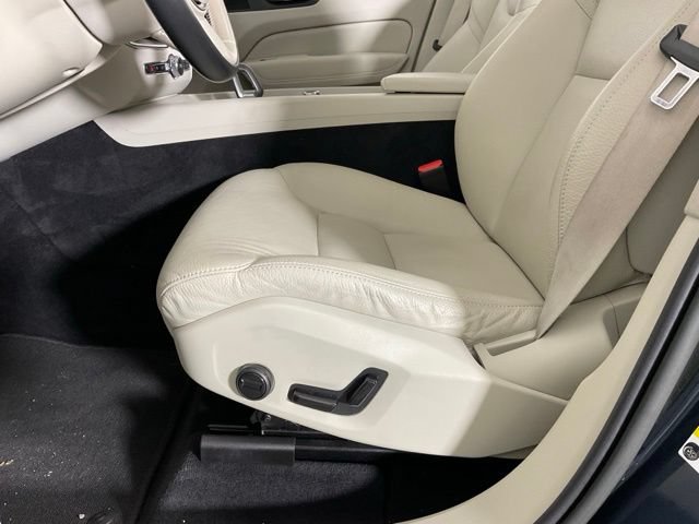 Used 2023 Volvo XC60 B5 Plus w/ Climate Package AWD/4WD image 29