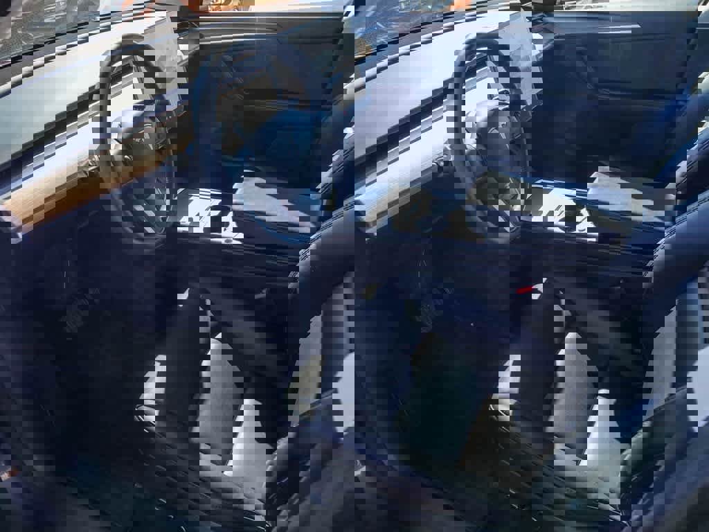 Used 2023 Tesla Model Y Long Range image 15