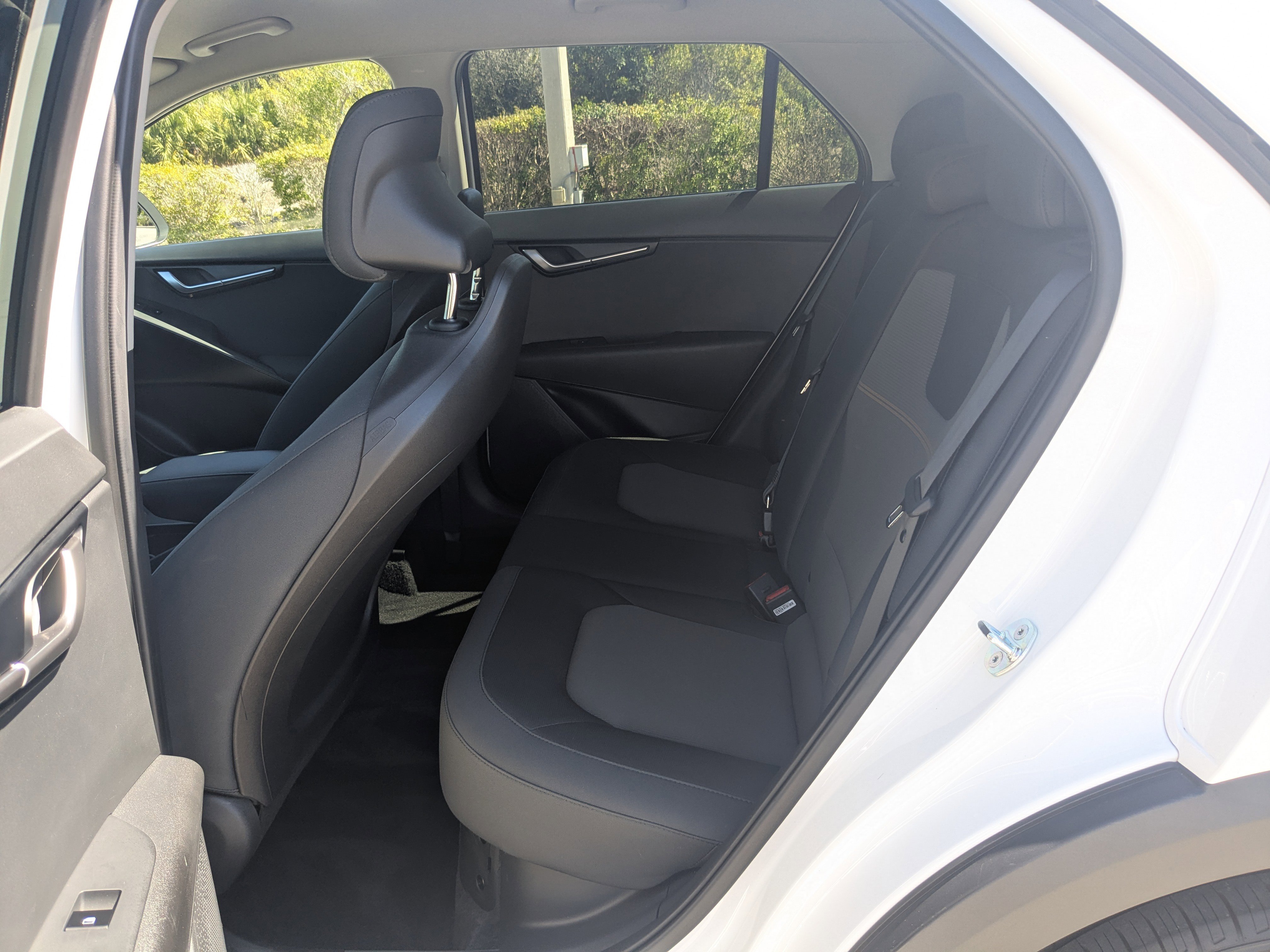 Certified 2024 Kia Niro LX image 14