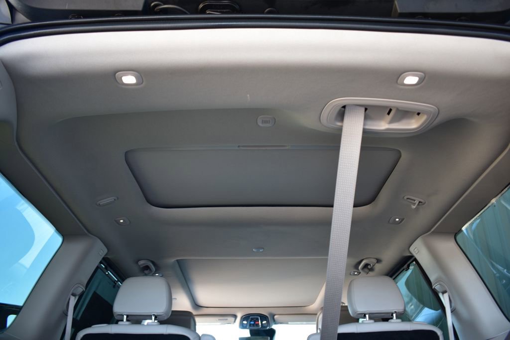 Used 2022 Jeep Wagoneer Series III w/ Premium Group I image 36