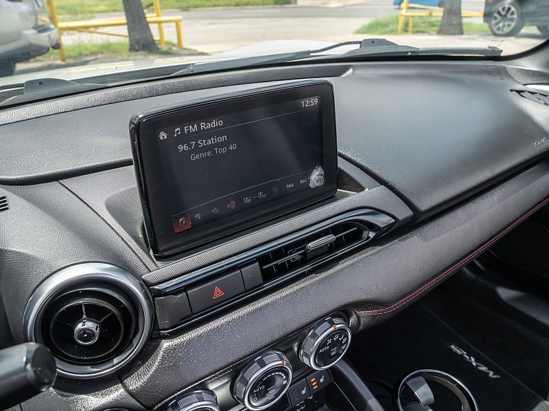 Used 2018 MAZDA MX-5 Miata Grand Touring RWD image 30