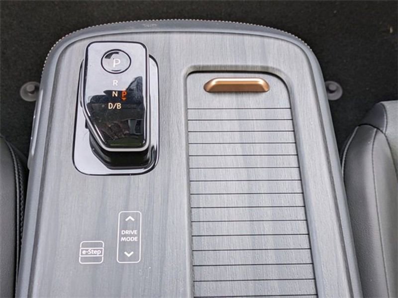 New 2023 Nissan Ariya AWD image 20