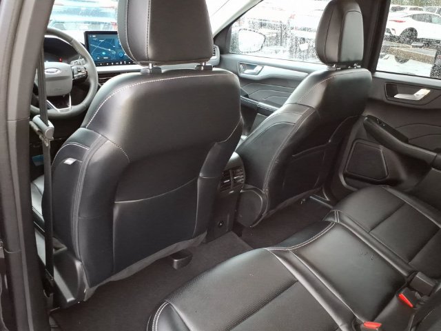 Used 2023 Ford Escape Platinum AWD/4WD image 15