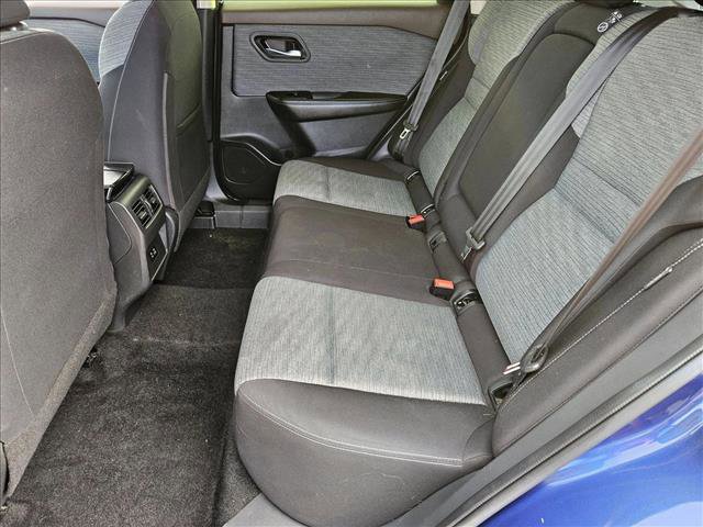 Used 2023 Nissan Rogue SV image 23