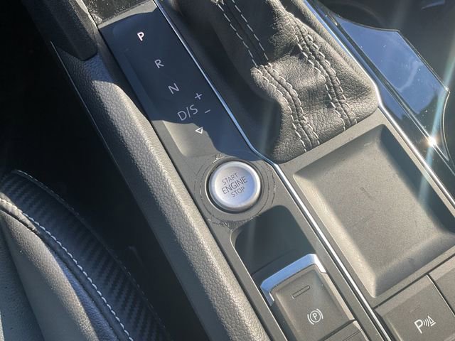 Used 2023 Volkswagen Atlas Cross Sport SE w/ Black Wheel Package image 33