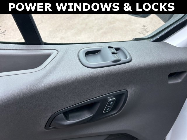 New 2025 Ford Transit 250 148 Medium Roof image 12