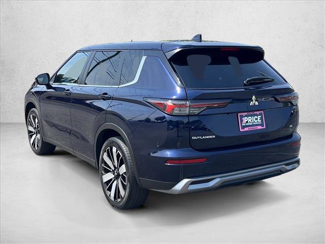 Used 2025 Mitsubishi Outlander SE image 7