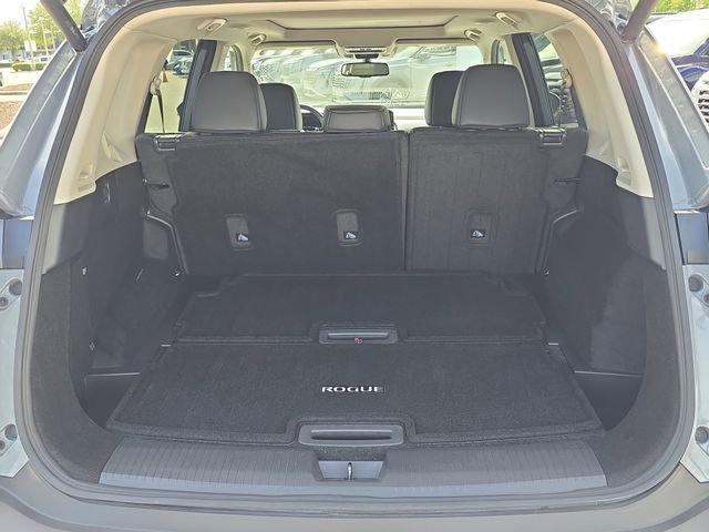 Certified 2023 Nissan Rogue SL w/ SL Premium Package FWD image 9
