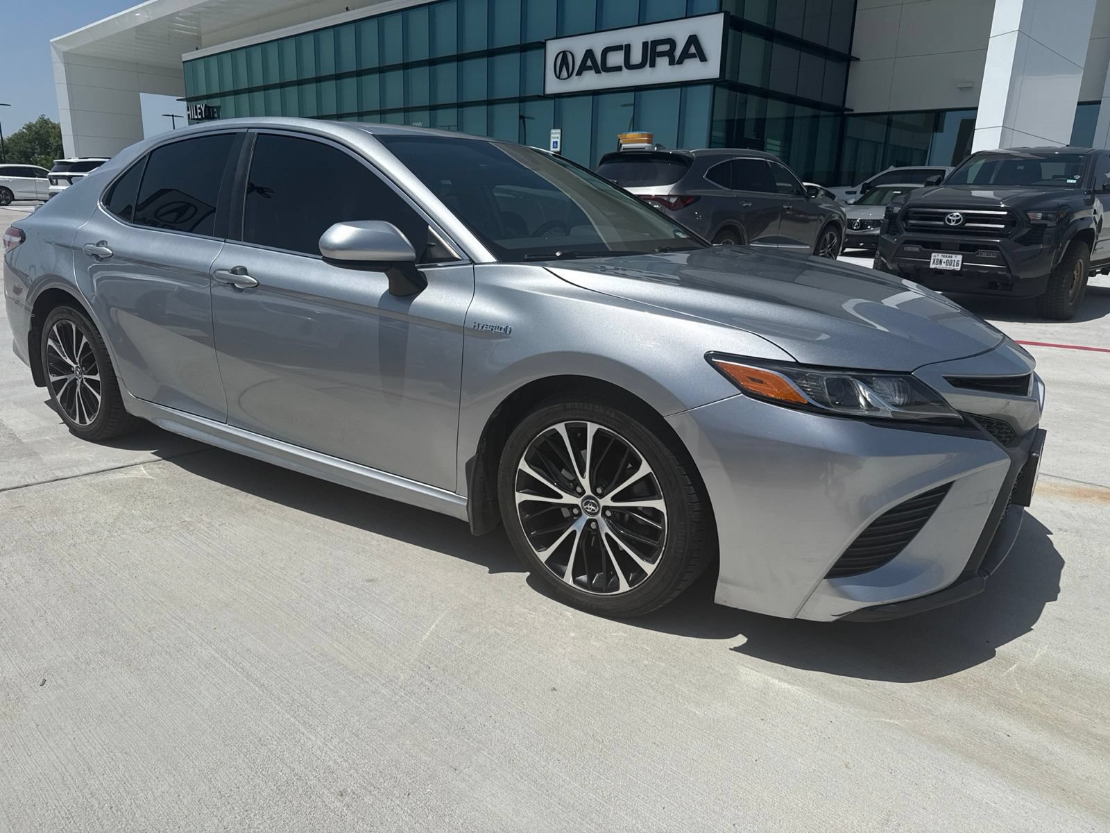 Used 2020 Toyota Camry SE