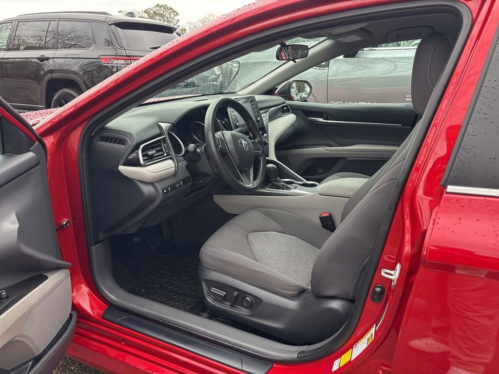 Used 2024 Toyota Camry LE image 15