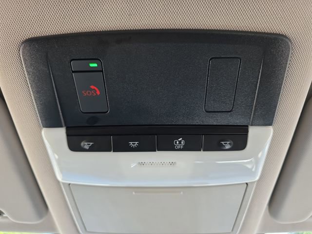 Used 2025 Nissan Rogue SL FWD image 39