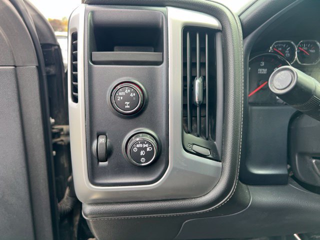 Used 2015 GMC Sierra 1500 SLE w/ SLE Value Package AWD/4WD image 12