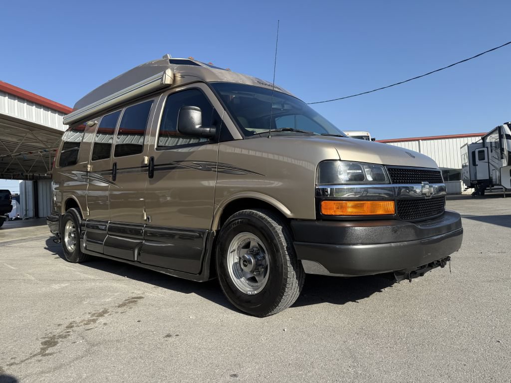 Used 2011 Chevrolet Express 2500 w/ Power Package RWD image 1