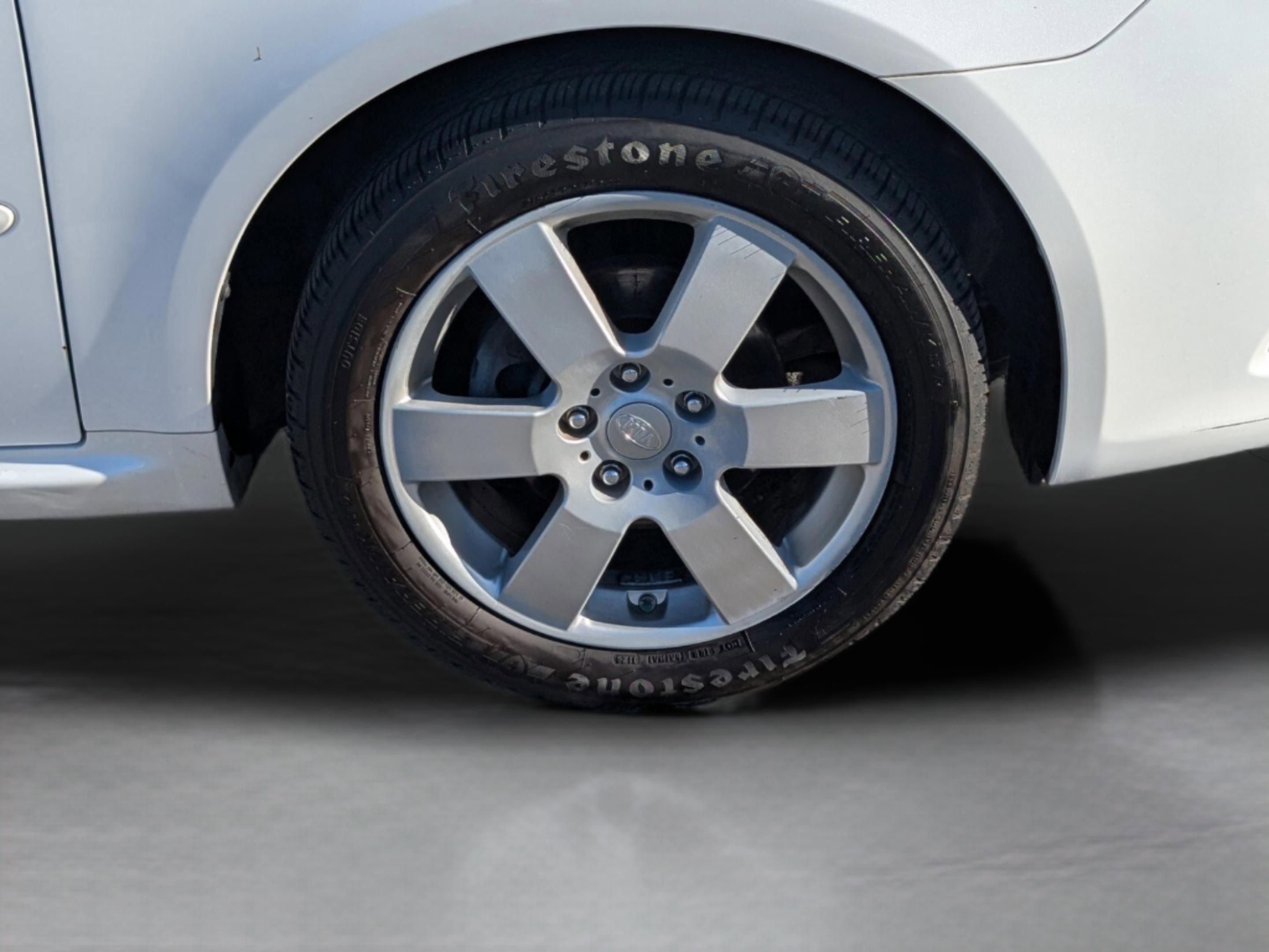 Used 2010 Kia Optima EX w/ Premium Pkg image 10