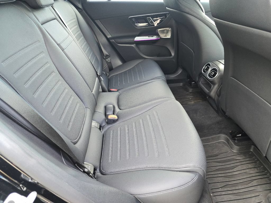 Certified 2026 Mercedes-Benz GLC 300 4MATIC image 21