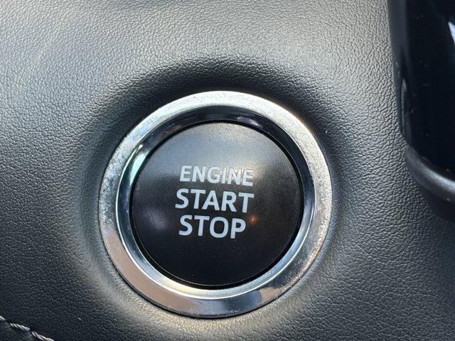 Used 2023 Toyota Highlander XLE FWD image 38