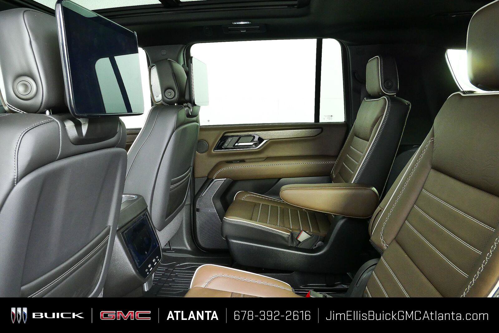 New 2026 GMC Yukon XL Denali Ultimate w/ LPO, Floor Liner Package AWD/4WD image 19