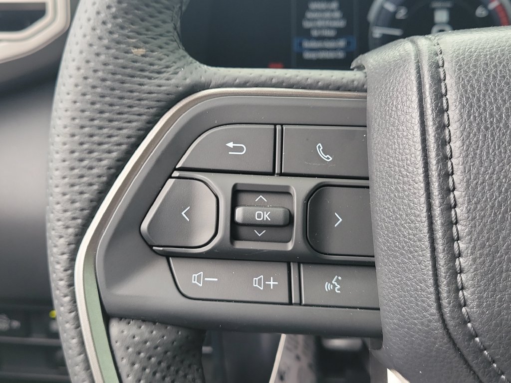 New 2026 Toyota Tundra Limited AWD/4WD image 9