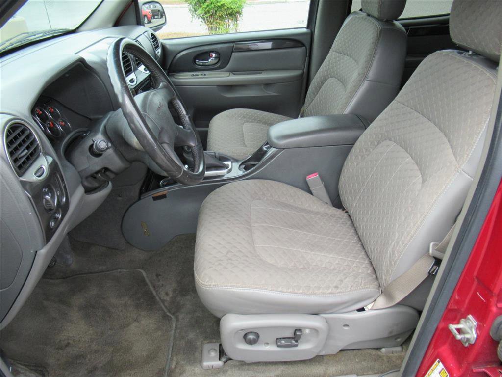 Used 2004 GMC Envoy XUV SLE w/ 1SB Preferred Equipment Group image 17
