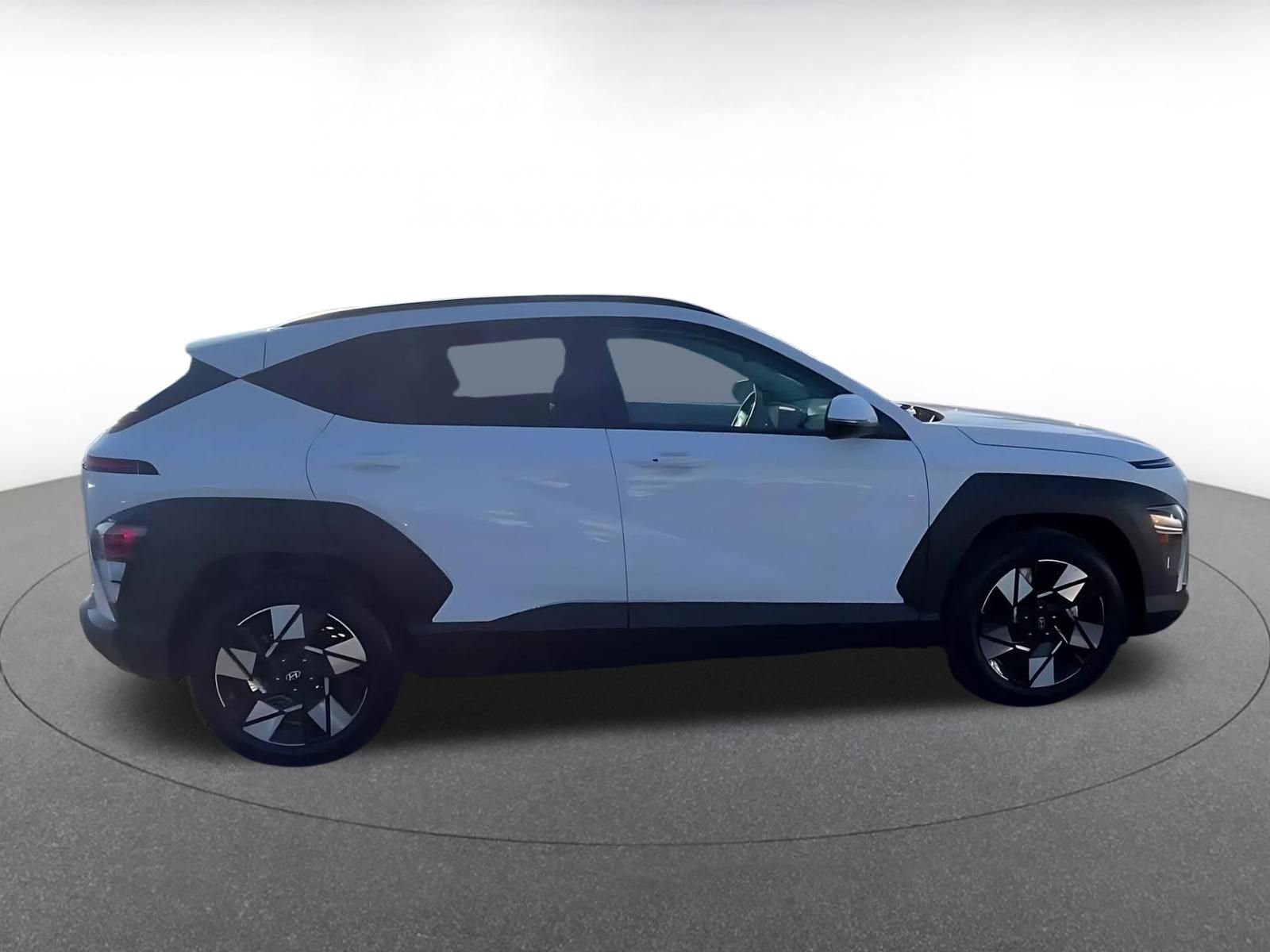 Used 2025 Hyundai Kona SEL image 16