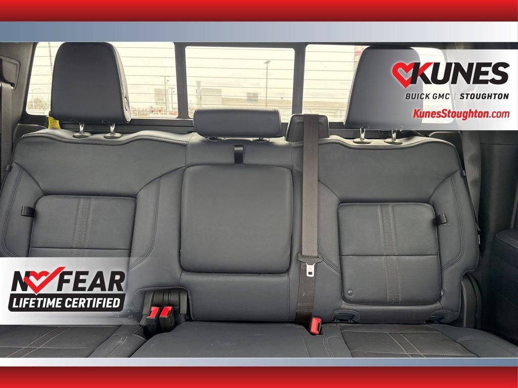 Used 2024 Chevrolet Silverado 1500 High Country AWD/4WD image 31