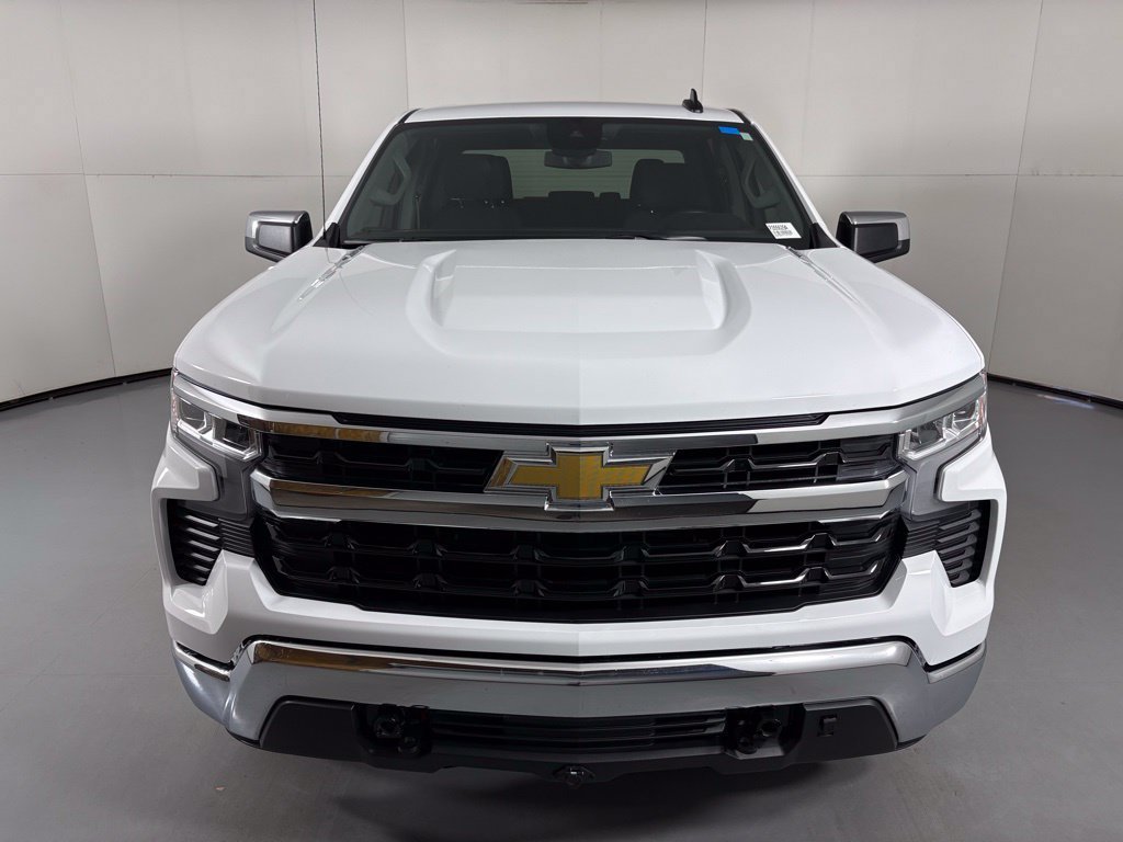 Used 2026 Chevrolet Silverado 1500 LT w/ Protection Package AWD/4WD image 3