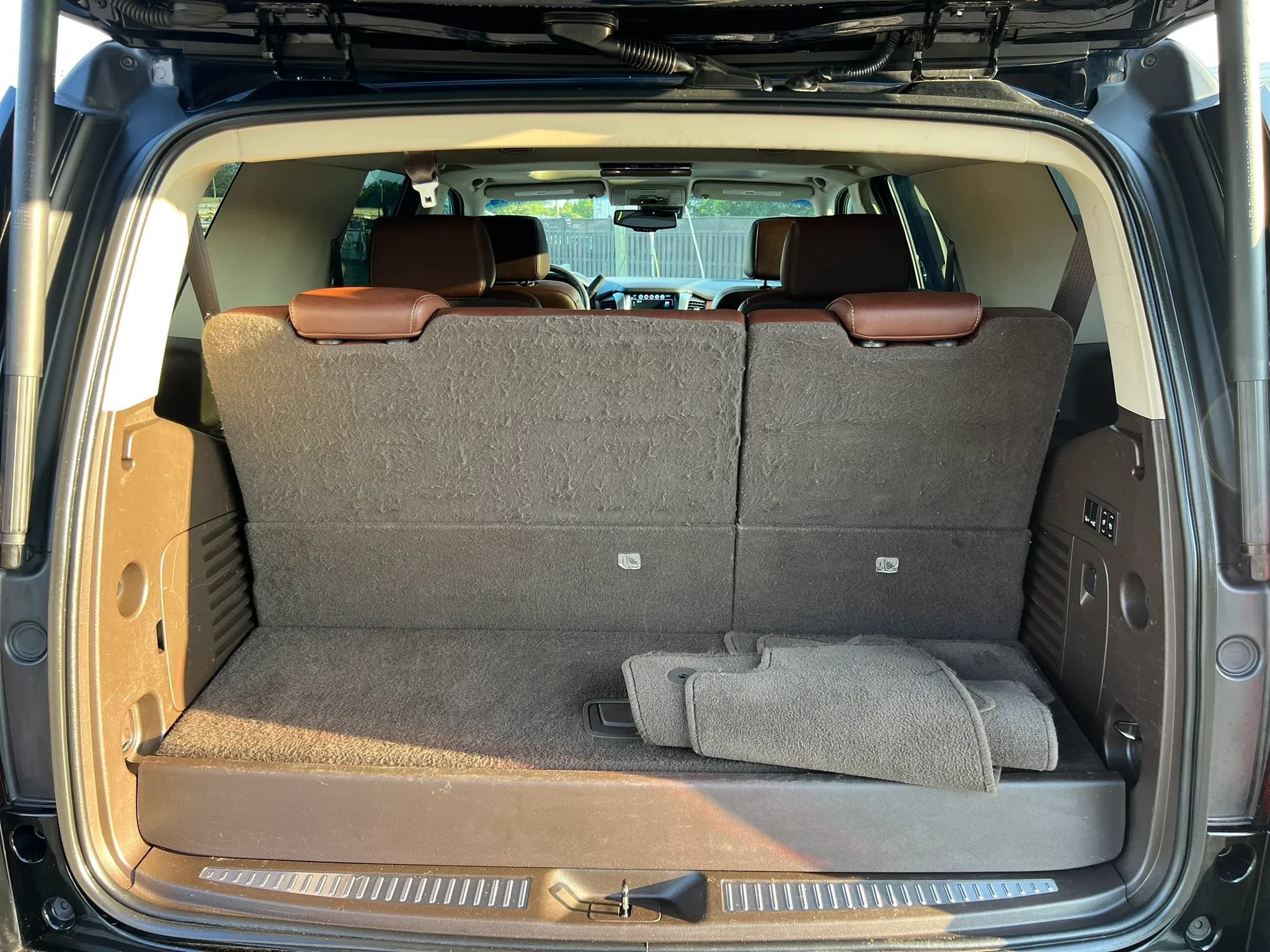 Used 2020 Chevrolet Tahoe Premier AWD/4WD image 44