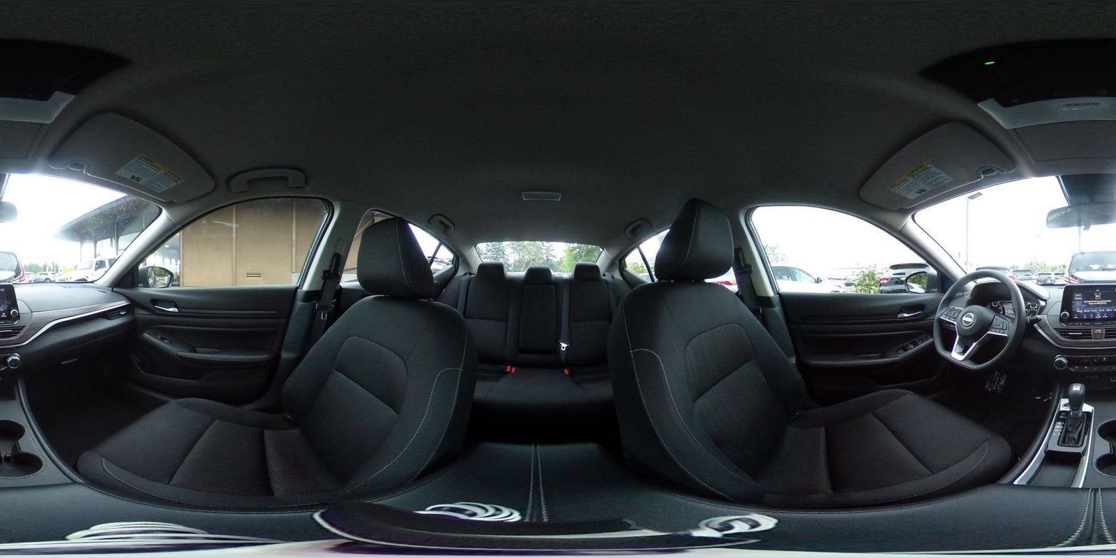 Used 2025 Nissan Altima 2.5 SV FWD image 42
