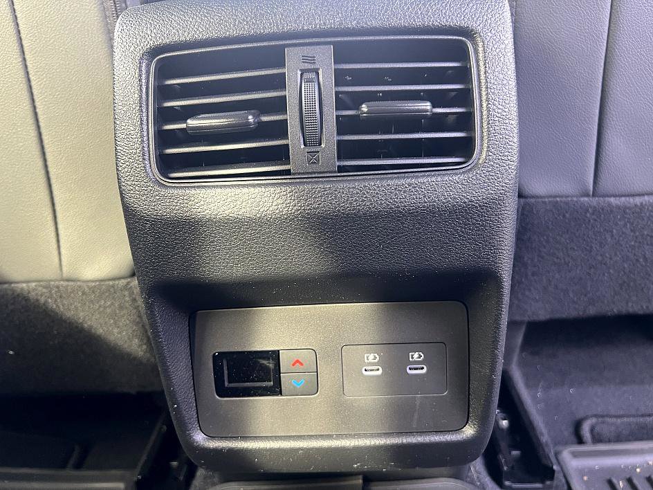 Certified 2025 Nissan Rogue SL w/ Tech Package image 12