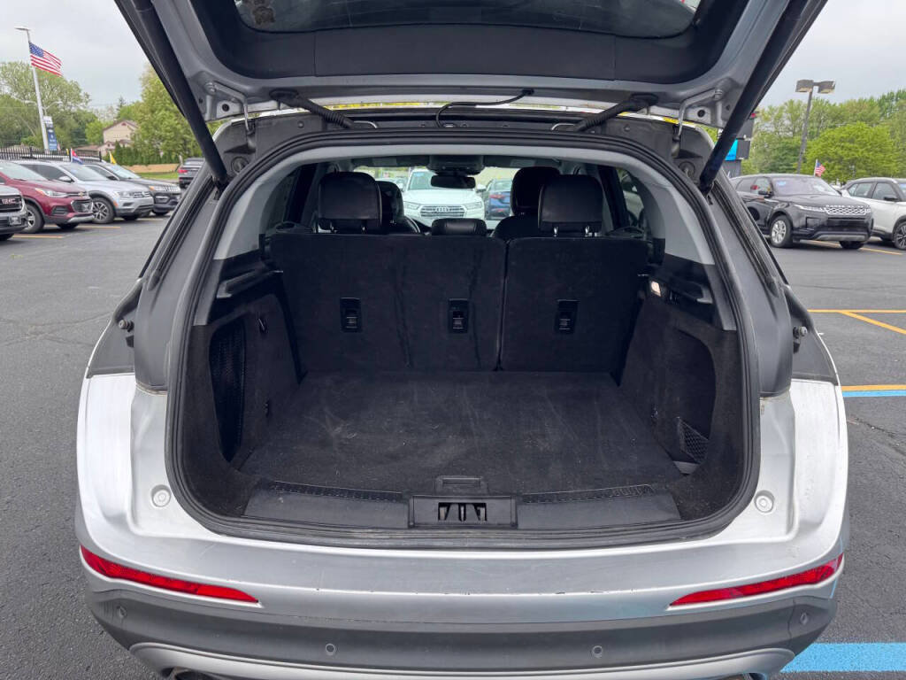 Used 2020 Lincoln Corsair AWD w/ Premium Package image 30