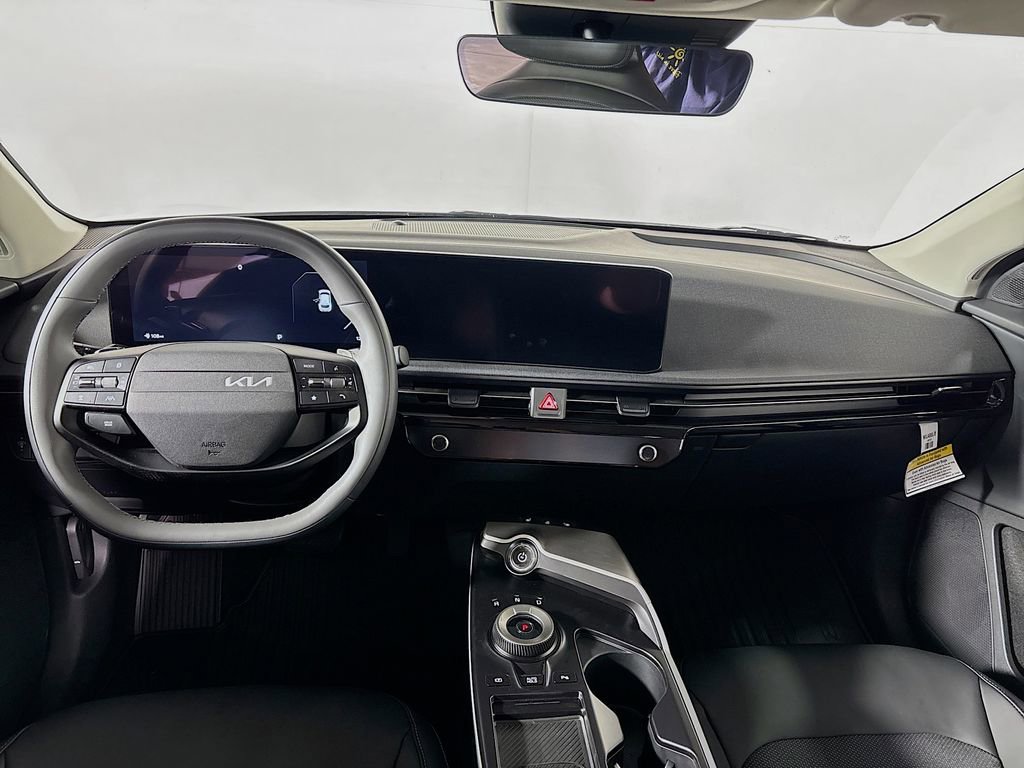 New 2025 Kia EV6 Light w/ Light LR Technology Package image 12