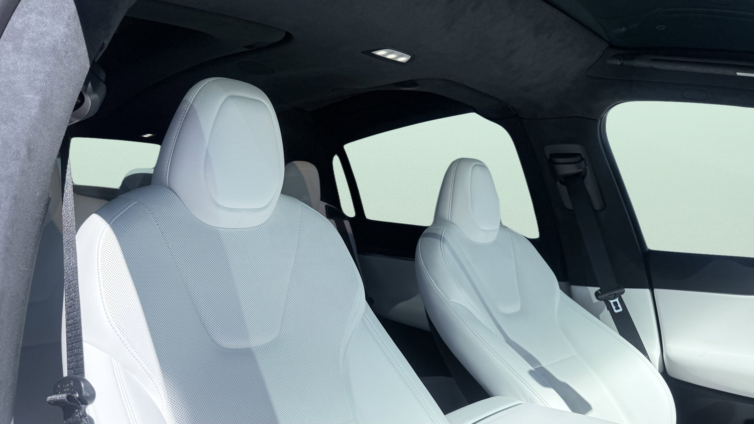 Used 2023 Tesla Model X image 48