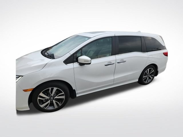 Used 2024 Honda Odyssey Touring image 2