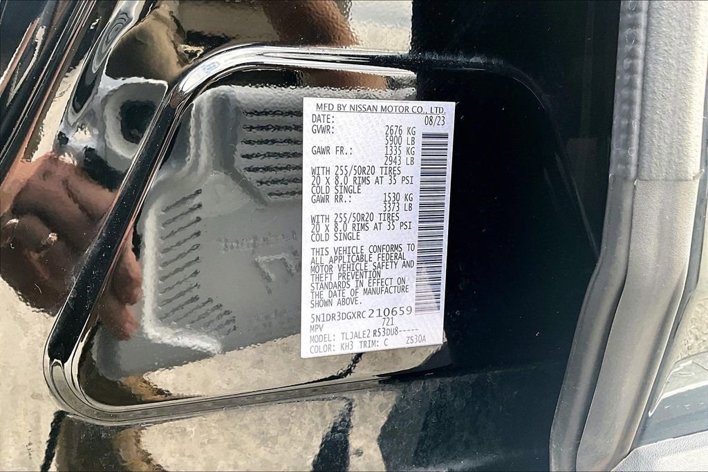 Used 2024 Nissan Pathfinder Platinum w/ Cargo Package image 18