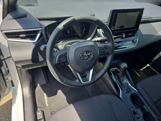 Used 2026 Toyota Corolla SE FWD image 15