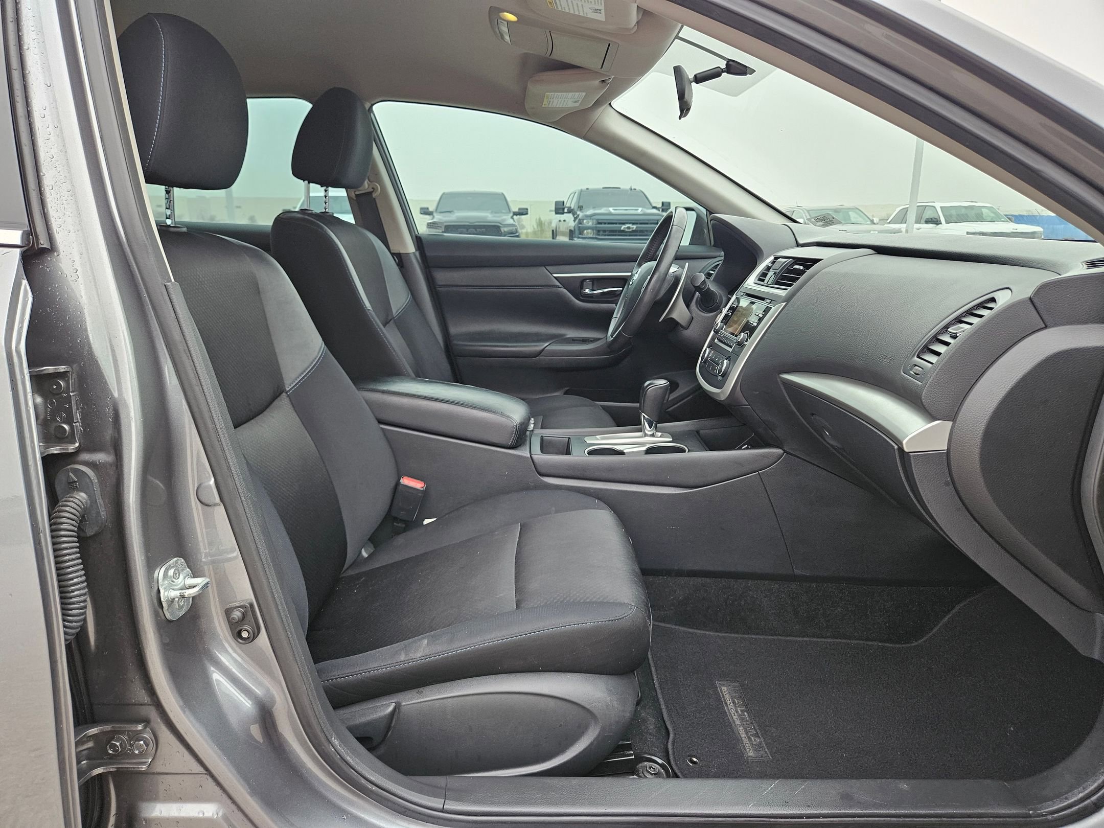 Used 2017 Nissan Altima 2.5 SR w/ Midnight Edition Package image 27