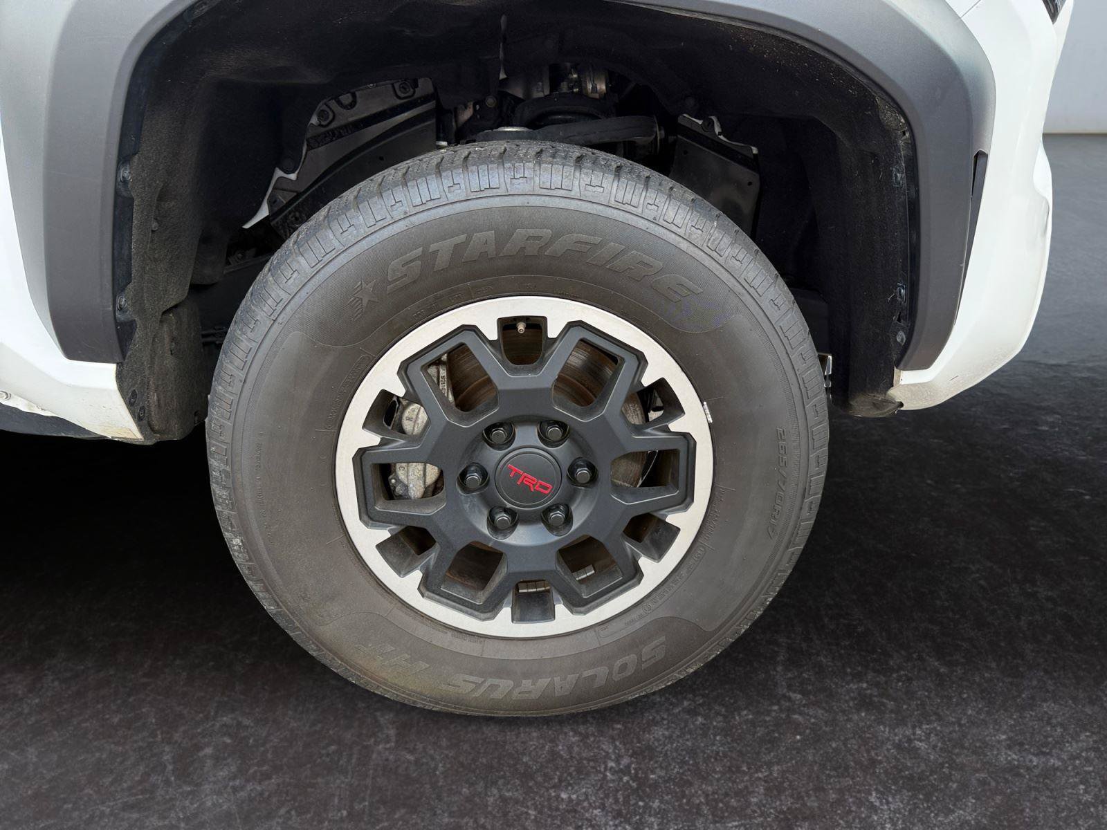 Used 2024 Toyota Tacoma TRD Off-Road AWD/4WD image 27