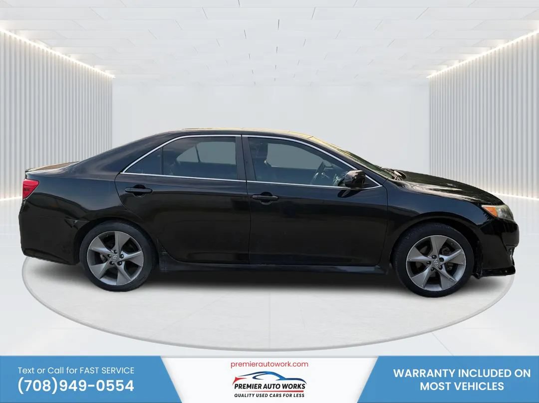 Used 2012 Toyota Camry SE FWD image 8