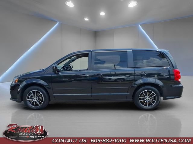 Used 2016 Dodge Grand Caravan SE FWD image 7